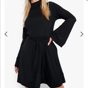 Boohoo black flare skater dress
